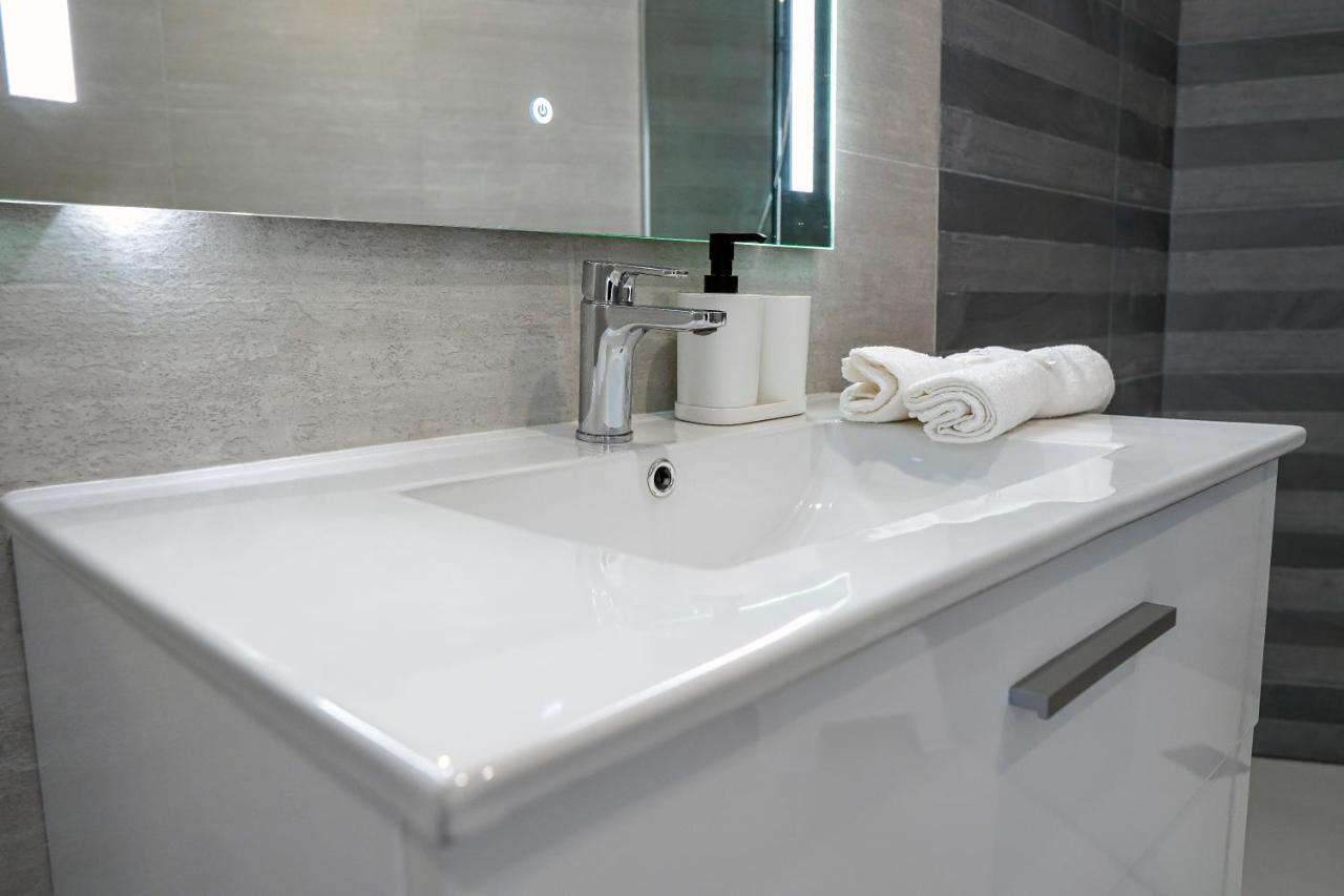 Stunning Apartment With Ocean View Playa Fanabe Exterior photo